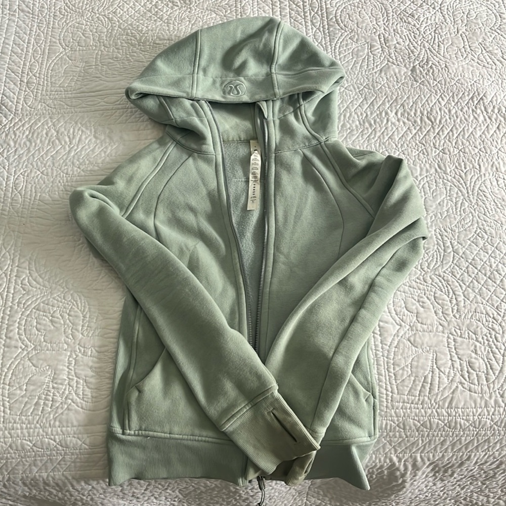 Lulu zip up in a seafoam green size 0
